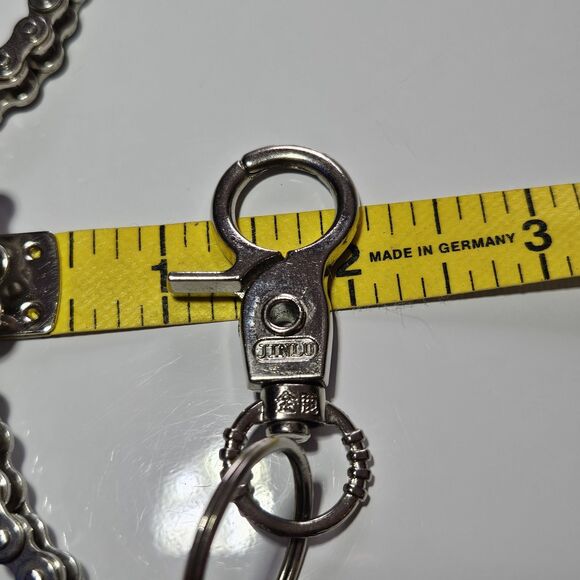 26" Bike Chain Clip Keychain Metal Bicycle Chain Links Silvertone Bikers Keyring - Picture 6 of 11